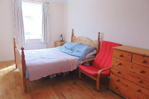 1 bedroom in a house share to rent, 4 Benjamin Gooch Way,