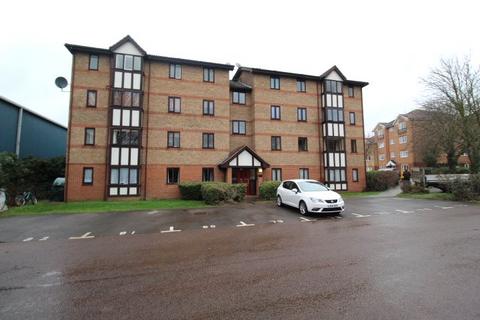 2 bedroom apartment to rent, Varsity Drive, Twickenham, TW1