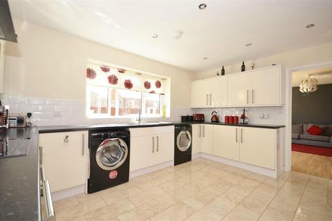 4 bedroom detached house for sale - Clare Street, Raunds, Northamptonshire