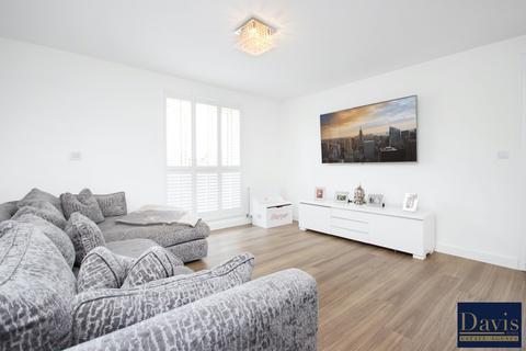 1 bedroom apartment for sale - Nova Court, Newmans Lane, Loughton, Essex IG10