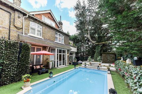 6 bedroom detached house to rent, Frognal, Hampstead, NW3