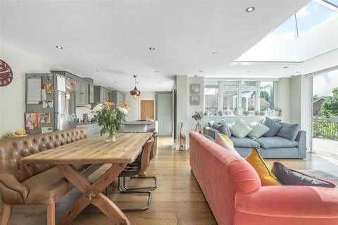 5 Kevan Drive, Send, Woking, GU23 7BU