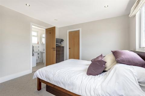 5 Kevan Drive, Send, Woking, GU23 7BU