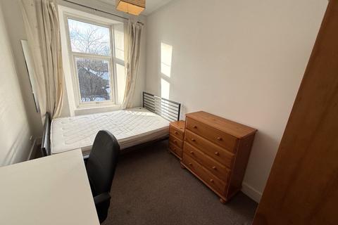 2 bedroom flat to rent, Spital, Old Aberdeen, Aberdeen, AB24