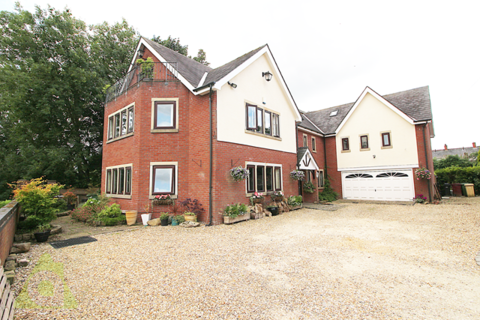 7 bedroom detached house for sale - Hindley Road, Westhoughton, BL5 2DY