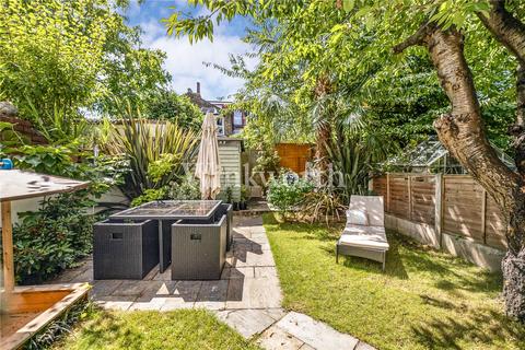 2 bedroom apartment for sale, Frobisher Road, London, N8