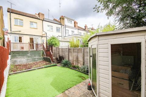 21 Malcolm Road, Coulsdon, CR5 2DB