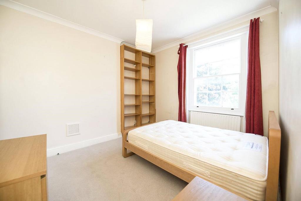 Apartment in London - View 4
