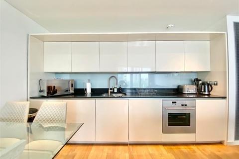 2 bedroom apartment to rent, London W2