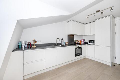 2 bedroom apartment to rent, Camden High Street, Camden, NW1