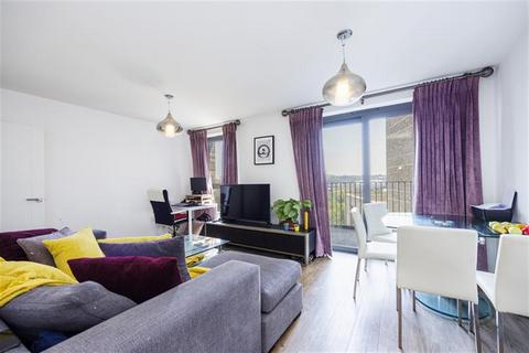1 bedroom flat to rent, Kingfisher Heights, E16