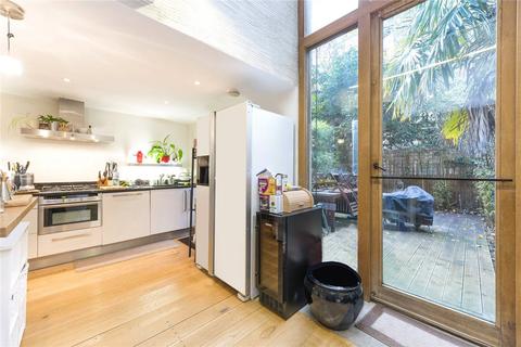 2 bedroom maisonette to rent, Clarendon Gardens, Little Venice, Maida Vale, London