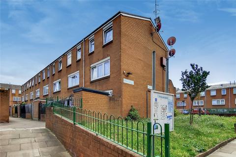 Thornbury Close, London, N16