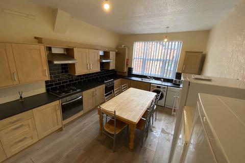 Wilmslow Road, Fallowfield