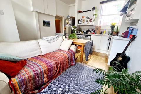 1 bedroom flat to rent, Beresford road, Harringay