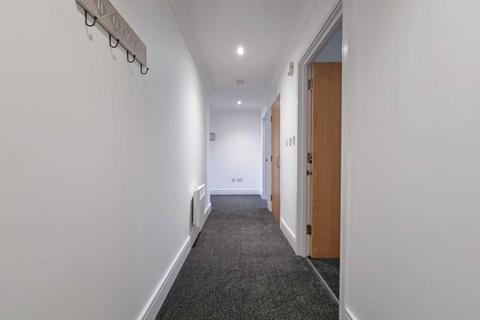 2 bedroom penthouse to rent, Anchor Street, Ipswich
