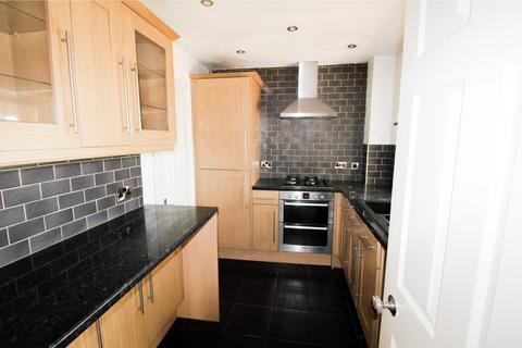 3 bedroom detached house to rent, Malcolm Drive, Abbey Hulton, Stoke-on-Trent, ST2