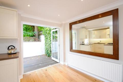 2 bedroom cottage to rent, Audley Road,  Richmond,  TW10