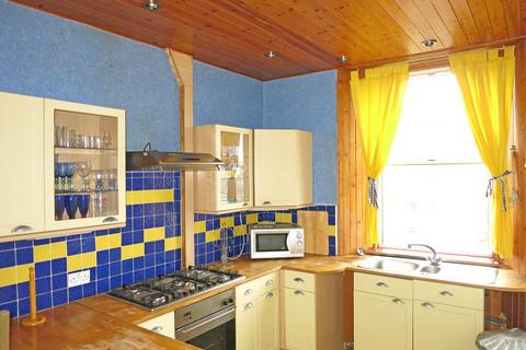 2 bedroom flat to rent, Hermand Terrace, Shandon, Edinburgh, EH11