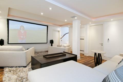 3 bedroom terraced house to rent - Dilke Street, Chelsea