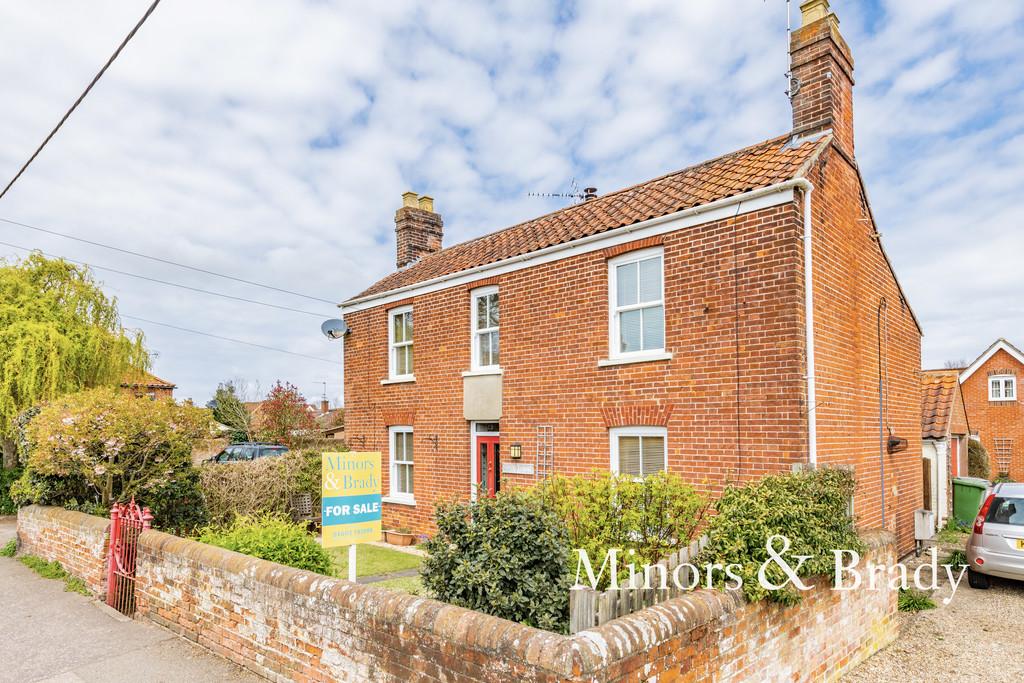 Norwich Road, Lingwood 3 bed semidetached house £280,000