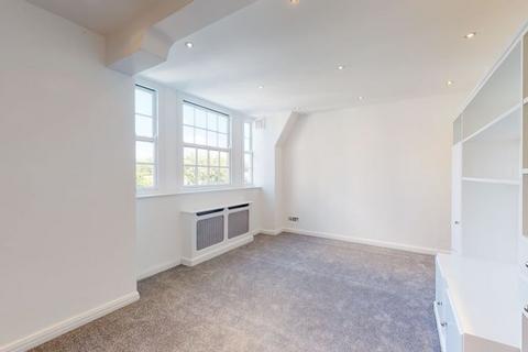 2 bedroom apartment to rent - Avenue Road, London, NW8