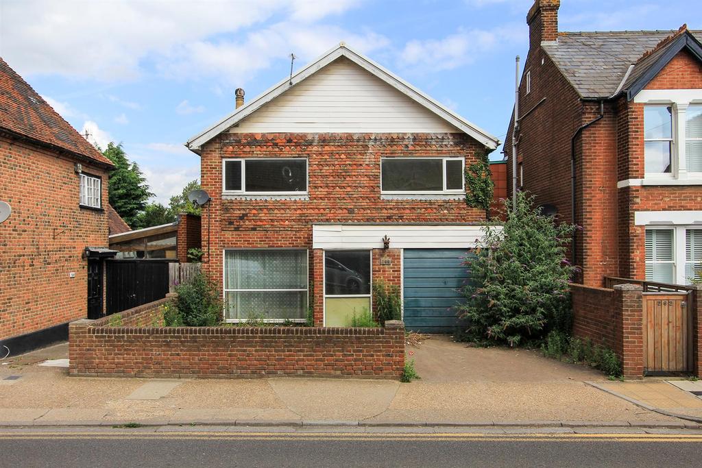Wincheap, Canterbury 4 bed detached house £325,000