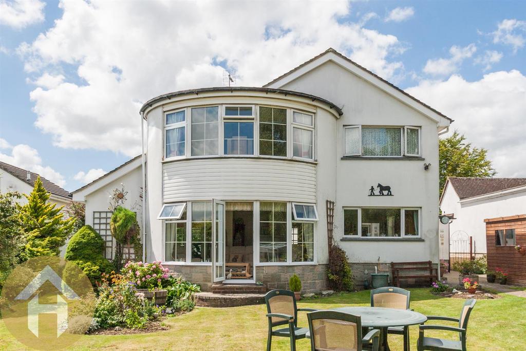 Chestnut Springs, Lydiard Millicent, Swindon 4 bed detached house £
