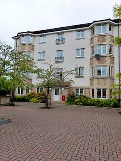 2 bedroom flat to rent, Simpson Square, Perth, PH1