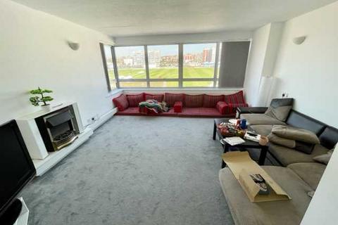 3 bedroom apartment to rent, Ashdown, Eaton Road, Hove