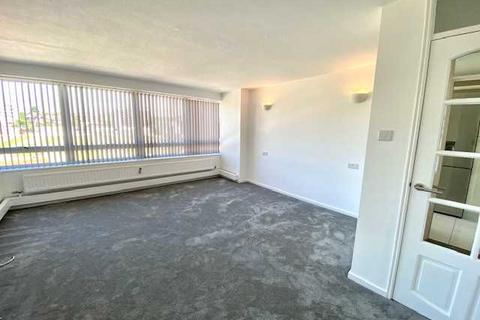 3 bedroom apartment to rent, Ashdown, Eaton Road, Hove