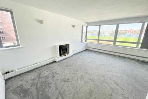 3 bedroom apartment to rent, Ashdown, Eaton Road, Hove