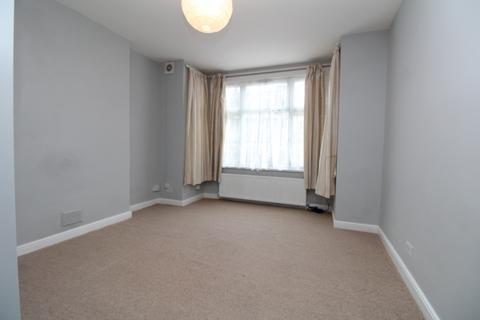 Studio to rent, Broxholm Road, London, SE27