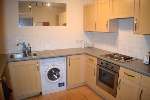 2 bedroom flat to rent, West Cotton Close, Far Cotton, Northampton, NN4