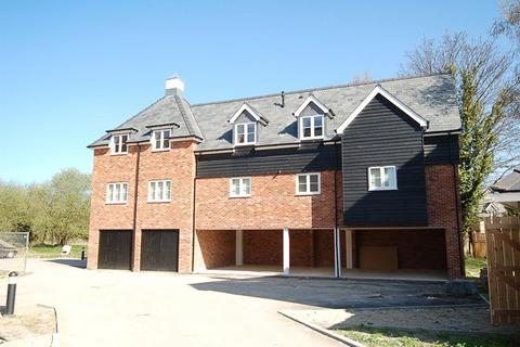 undefined, Mill Park Gardens, Mildenhall, Bury St. Edmunds, Suffolk, IP28
