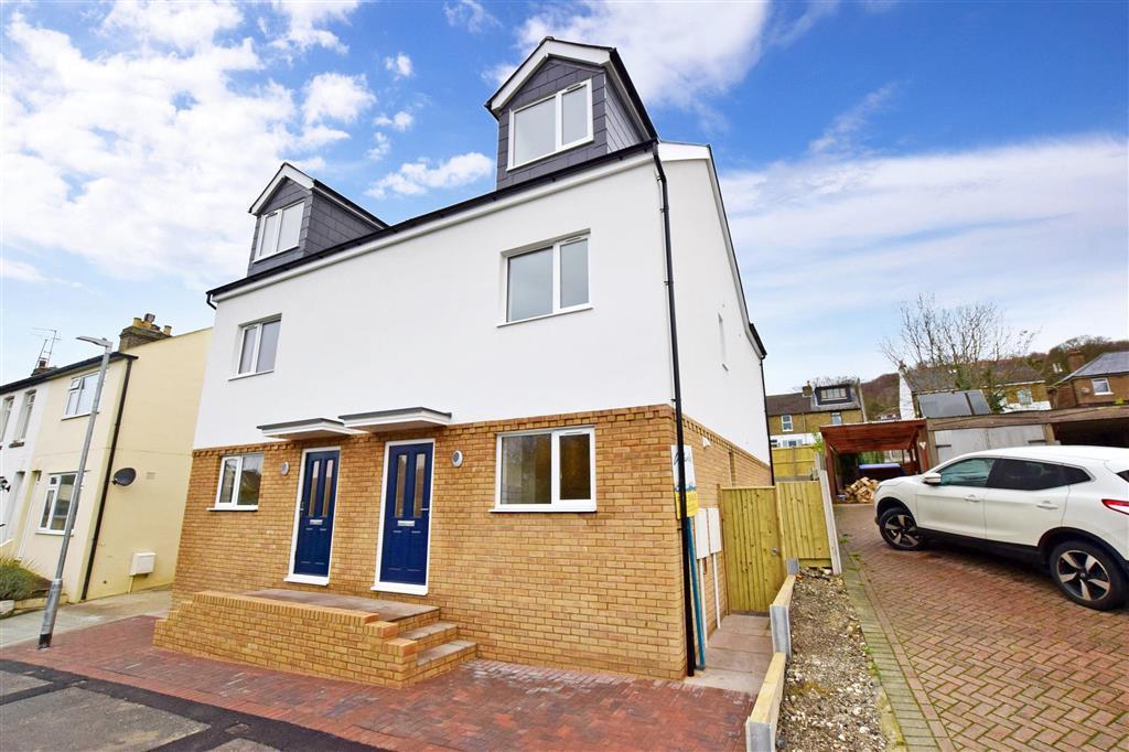 Woodside Close, Kearsney, Dover, Kent 3 bed semidetached house £325,000