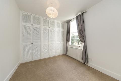 2 bedroom flat to rent, Sheen Park, Richmond TW9