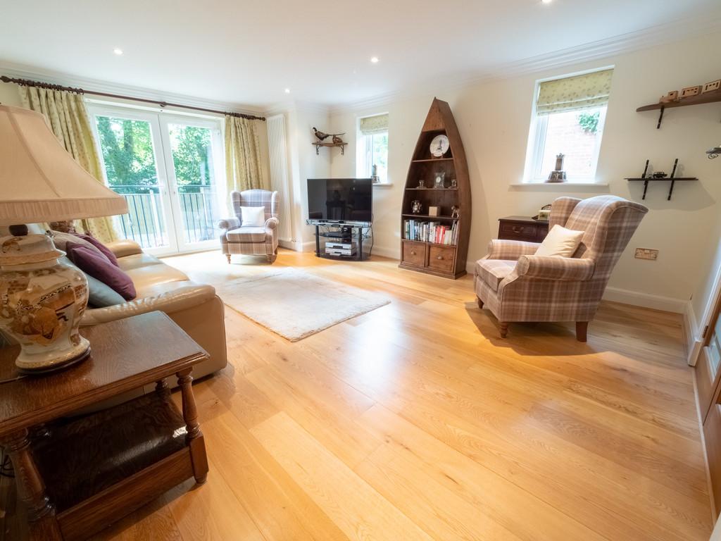 Newhaven 2 bed apartment for sale £183,500