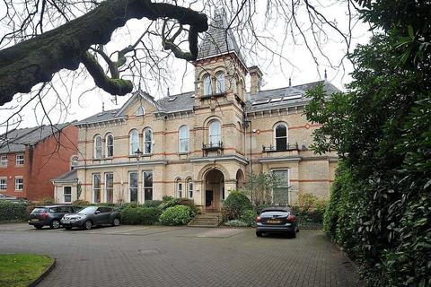 1 bedroom apartment to rent, Flat 3, Holly Royde House