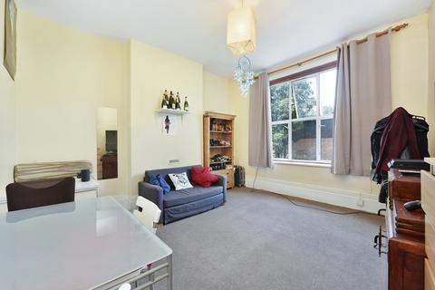 3 bedroom flat to rent, Wightman Road, Finsbury Park