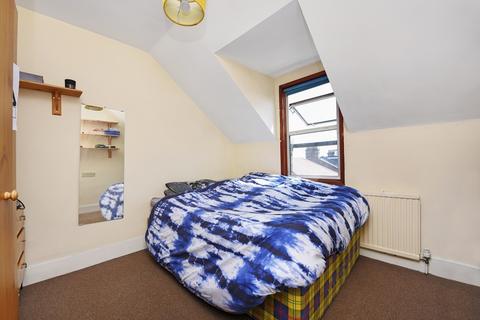 3 bedroom flat to rent, Wightman Road, Finsbury Park