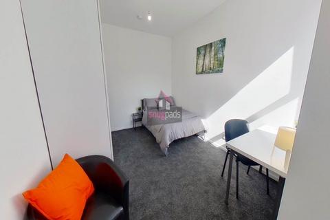 Studio to rent, Gildabrook Road, Salford, Manchester