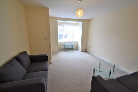 3 bedroom terraced house to rent, Blodwell Street, Salford