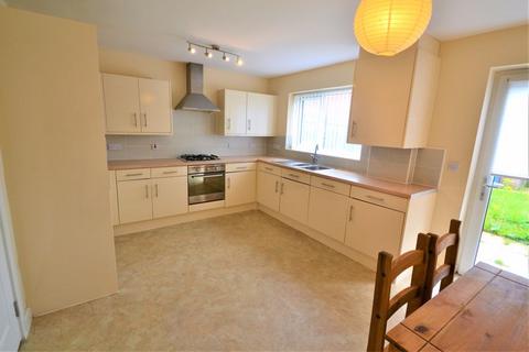 3 bedroom terraced house to rent, Blodwell Street, Salford