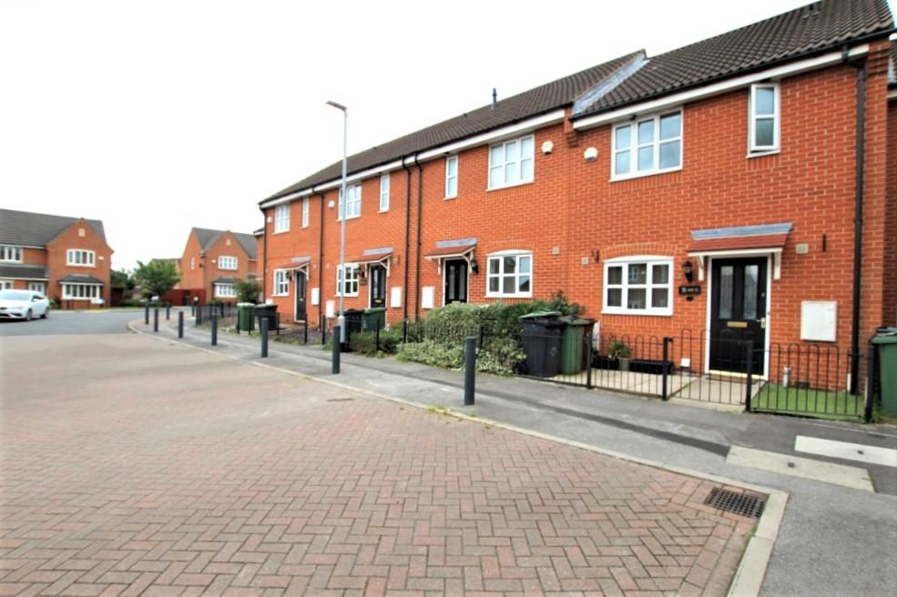 Shire Road, Morley, LS27 3 bed townhouse £825 pcm (£190 pw)