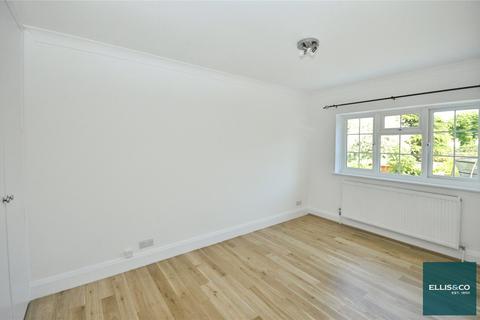 3 bedroom terraced house to rent, Moss Hall Grove, West Finchley, London, N12
