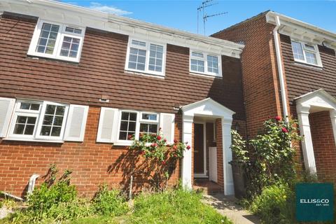 3 bedroom terraced house to rent, Moss Hall Grove, West Finchley, London, N12