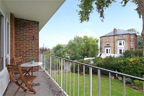 2 bedroom flat to rent, Denmark Avenue, Wimbledon, SW19