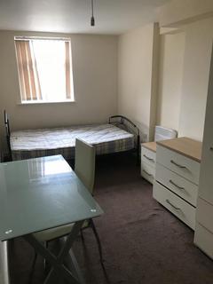 2 bedroom flat share to rent, 19.1 Calais House, Calais Hill, Leicester, LE1