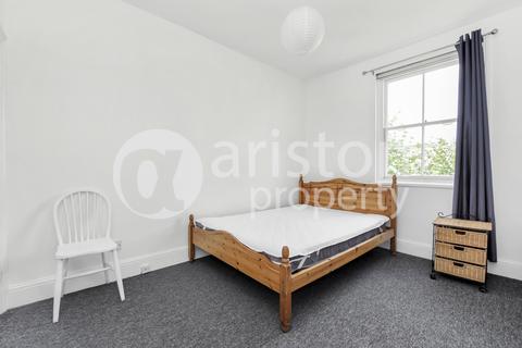 3 bedroom flat to rent, Lambton Road, Archway